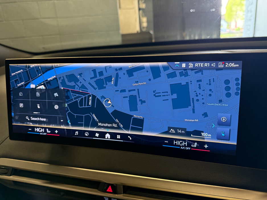 2023 BMW iX - image 12