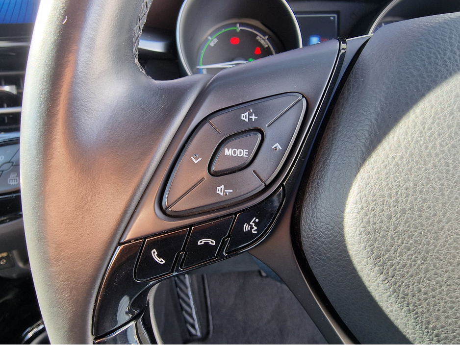 2018 Toyota C-HR - image 17