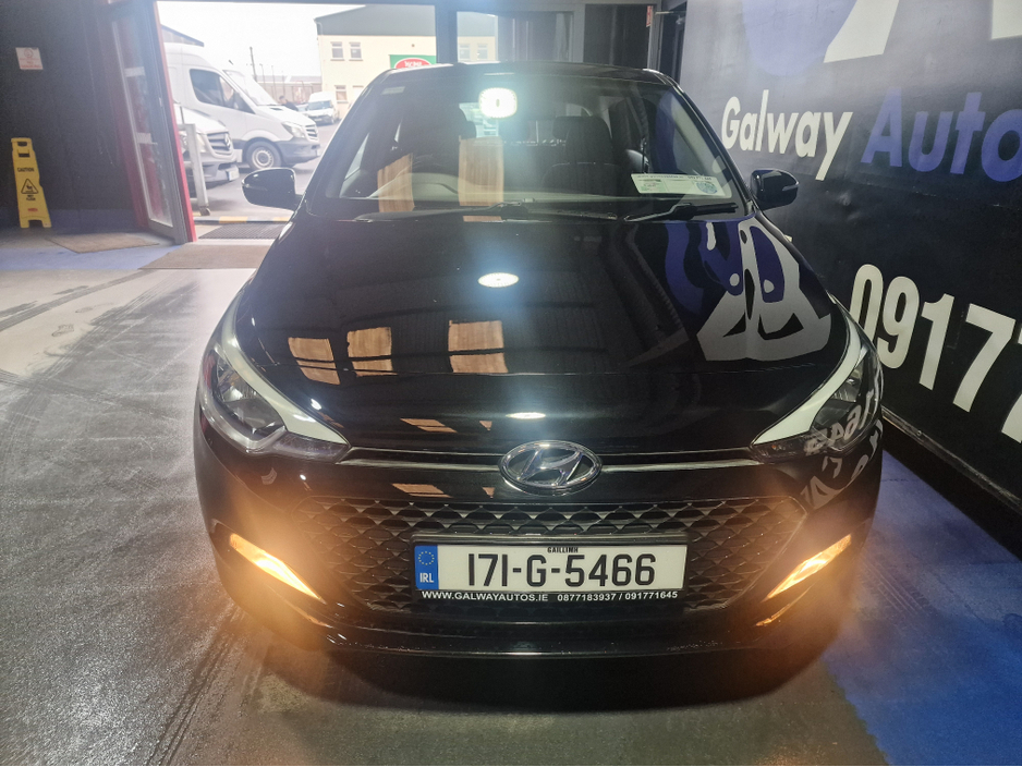 2017 Hyundai i20 - image 11