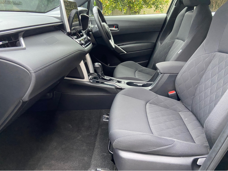 2023 Toyota Corolla Cross CROSS LUNA 1.8 AUTO**//**€190 ROAD TAX**//**REVERSE CAMERA**//**PARKING SENSORS**//**FINANCE ARRANGED**//**WARRANTY**//**BLUETOOTH**//**PART EXCHANGE**//**LANE CONTROL*8//**METALLIC BLACK! €28,888