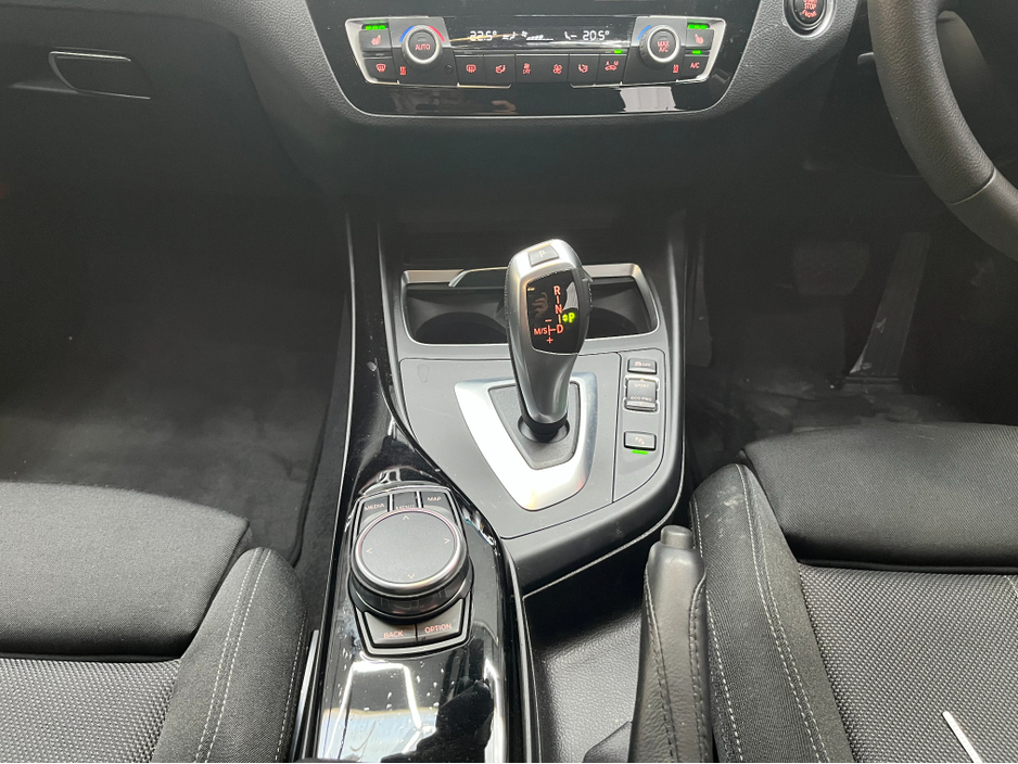 2018 BMW 1 Series €17950 2018 BMW 118D SPORT 2.0 AUTOMATIC / CRUISE CONTROL / REVERSE CAMERA / HEATED SEATS AND MORE €17,950