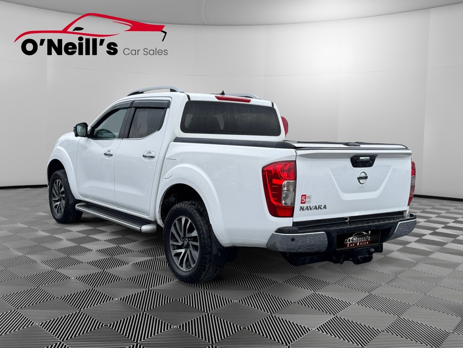 2018 Nissan Navara - image 7