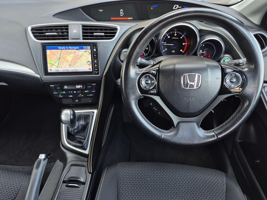 2016 Honda Civic - image 2