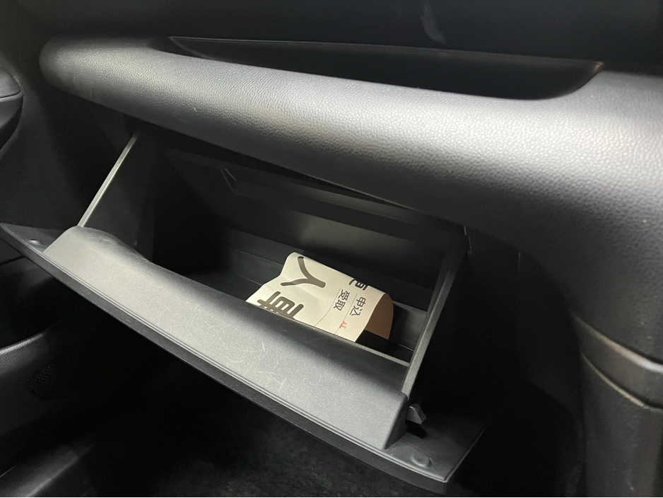 2021 Toyota Yaris - image 14