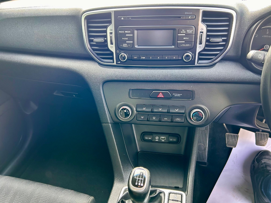 2017 Kia Sportage - image 12