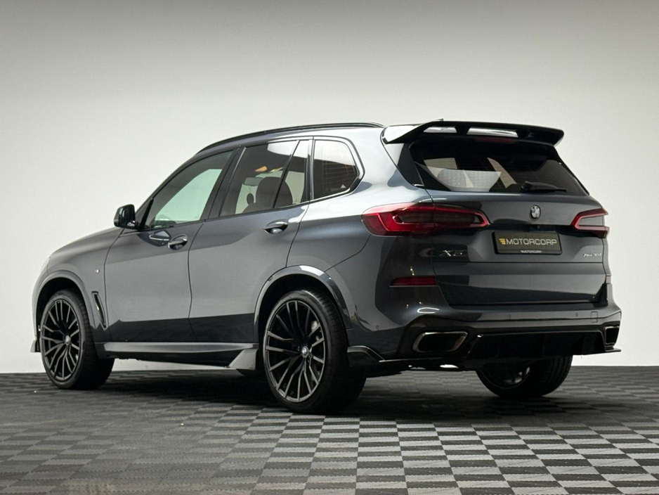 2019 BMW X5 - image 5