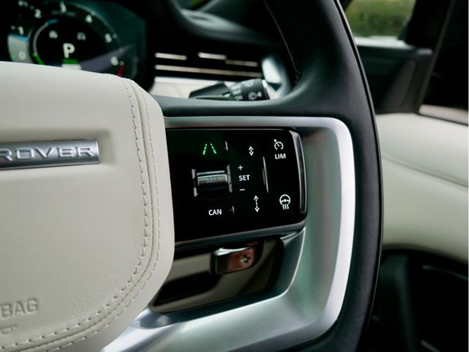 2025 Land Rover Range Rover - image 27