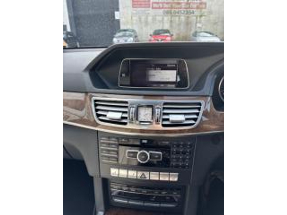 2014 Mercedes-Benz E Class - image 7