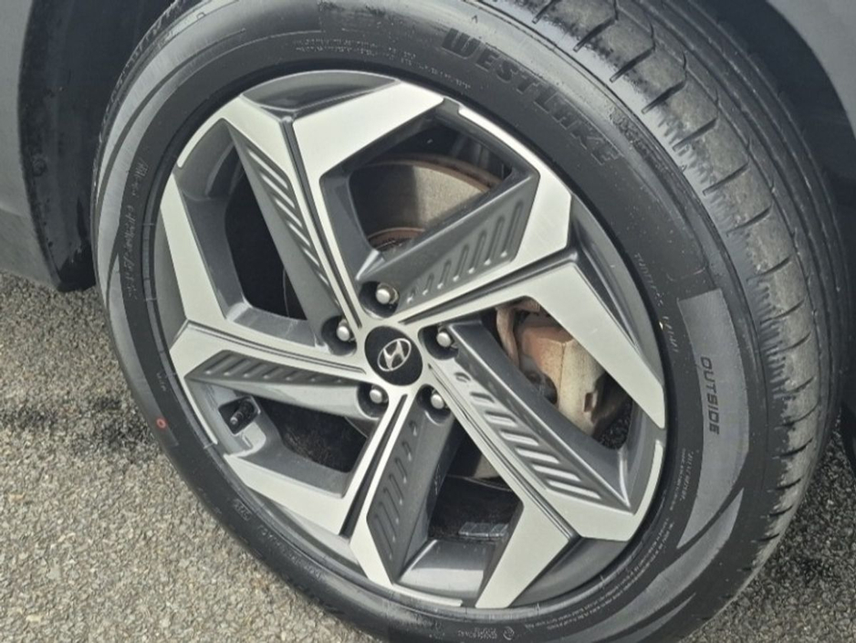 2023 Hyundai Tucson - image 10