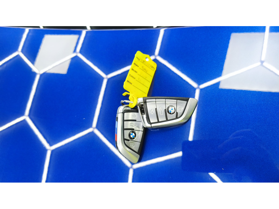 2018 BMW 5 Series - image 24