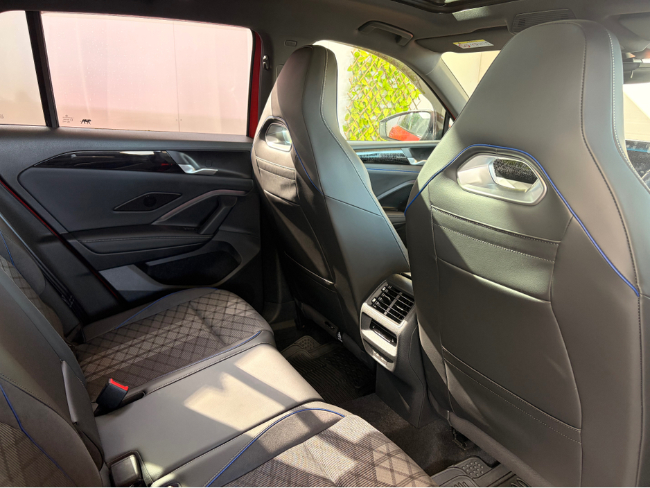 2024 Volkswagen Tiguan - image 12