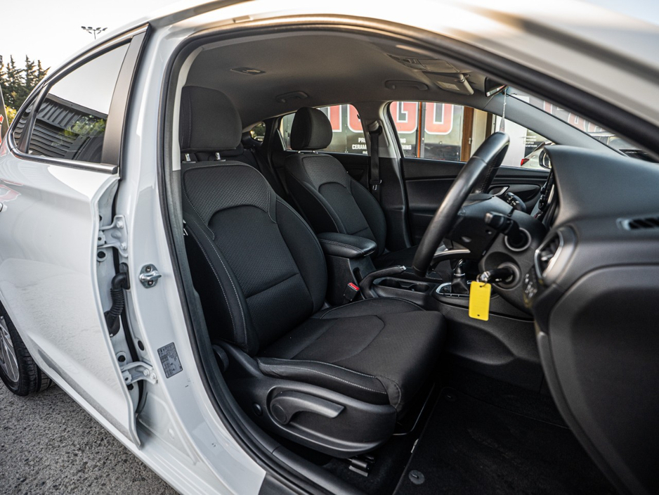 2018 Hyundai i30 - image 19