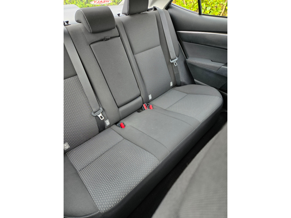 2015 Toyota Corolla D-4D 90 (1.4) Luna €9,800