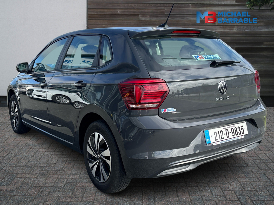 2021 Volkswagen Polo - image 3