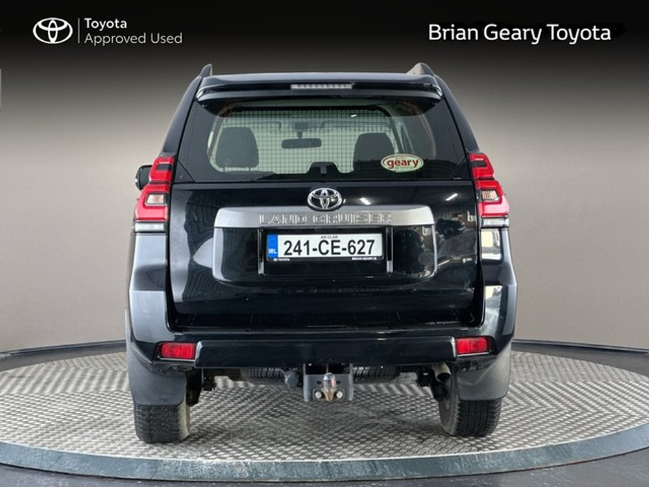 2024 Toyota Landcruiser - image 4