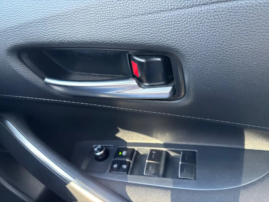 2022 Toyota Corolla - image 18