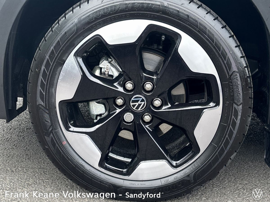 2025 Volkswagen Transporter - image 9