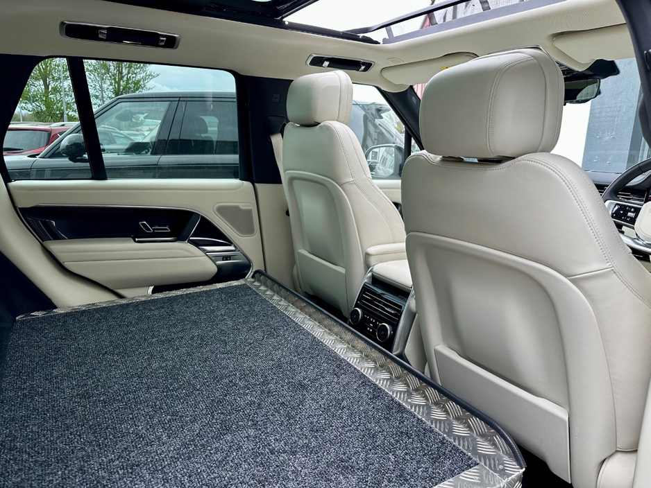 2024 Land Rover Range Rover - image 14