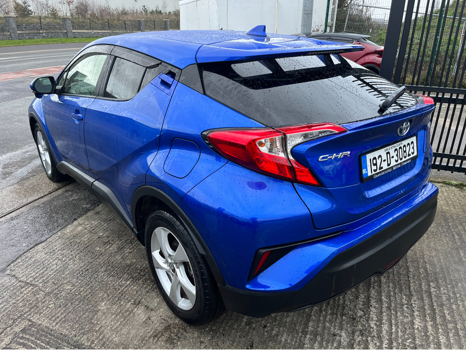 2019 Toyota C-HR 1.8 HYBRID AUTO VERY LOW KMS €19,450