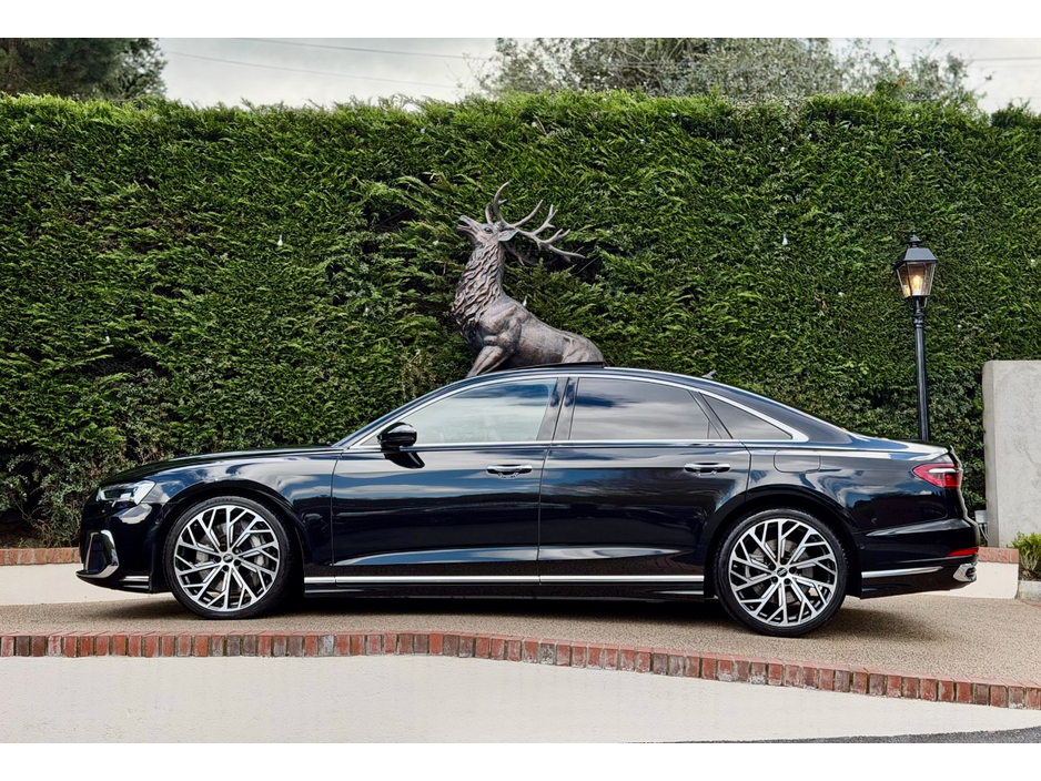 2024 Audi A8 - image 6