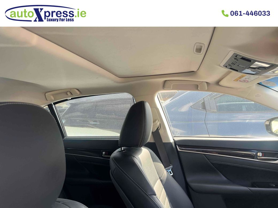 2020 Lexus GS 300 H - image 6