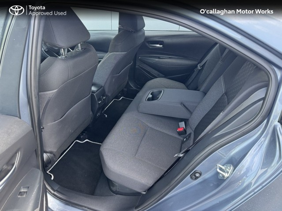 2023 Toyota Corolla - image 10