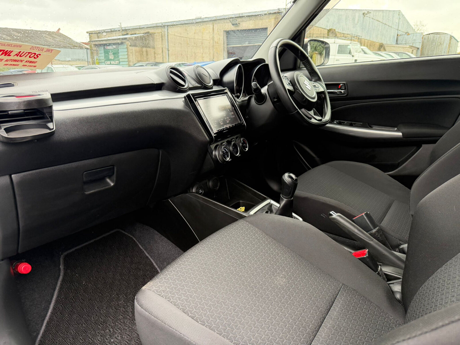 2019 Suzuki Swift - image 12