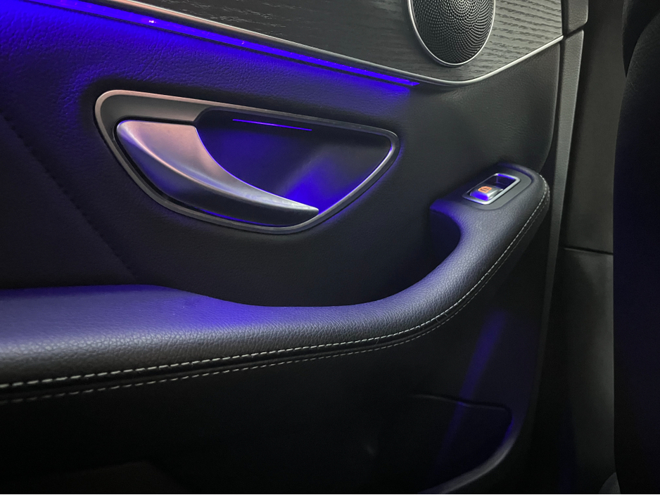 2018 Mercedes-Benz C Class €24950! 2018 MERCEDES-BENZ C220D AVANTGARDE AMG LINE 2.0 AUTOMATIC / CRUISE CONTROL / REVERSE CAMERA / ELECTRIC MEMRY & HEATED SEATS / PADDLE SHIFTERS / AMBIENT LIGHTS €24,950