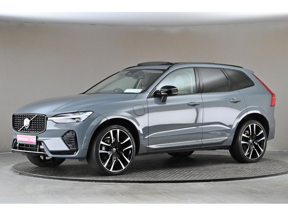 2023 Volvo XC60 - image 4