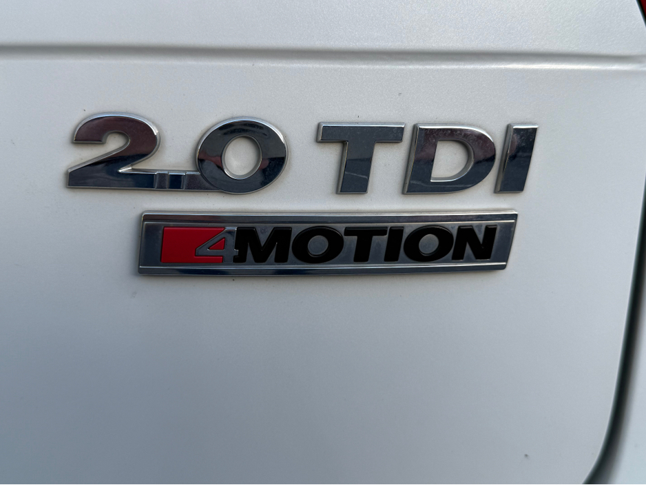 2018 Volkswagen Tiguan - image 10