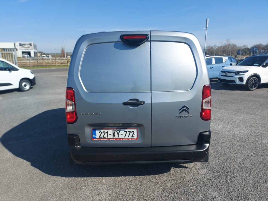 2022 Citroen Berlingo - image 4