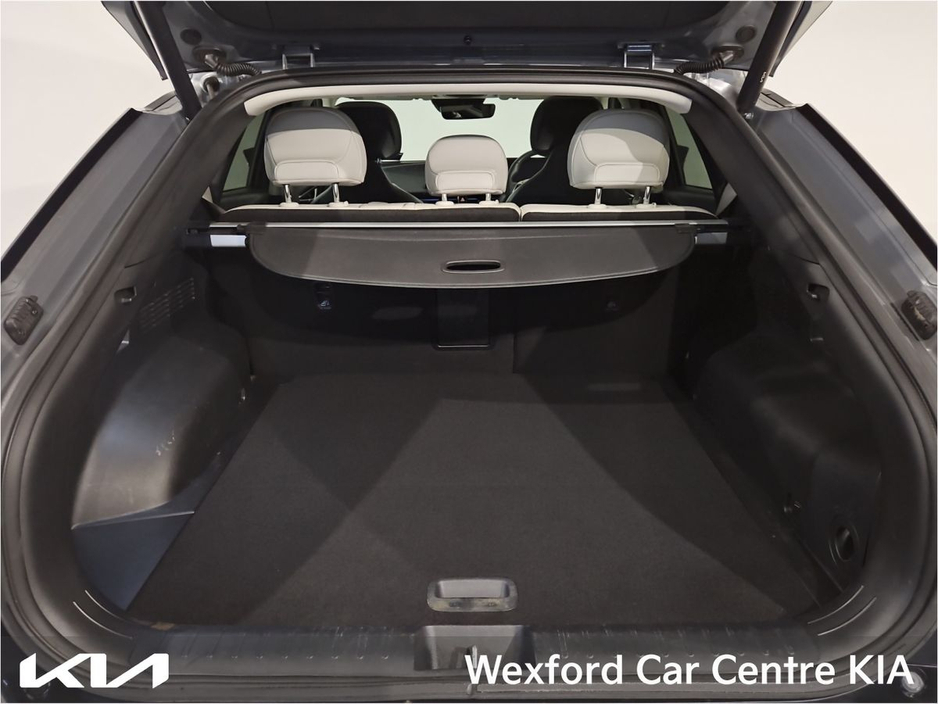 2023 Kia EV6 - image 12