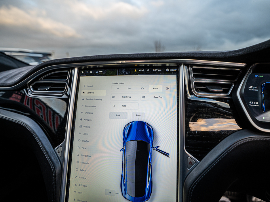 2017 Tesla Model S 2017 Tesla S 100D/MCU 2/Autopilot 3/1yr Warranty €26,888