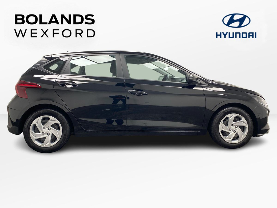 2025 Hyundai i20 - image 4