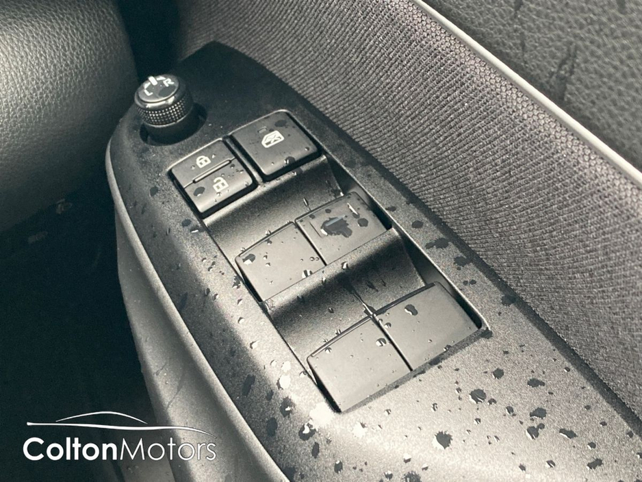 2024 Toyota Yaris Cross 1.5 Hybrid Luna €27,950