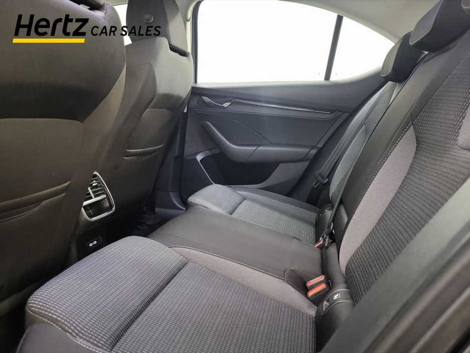 2024 Skoda Octavia - image 16