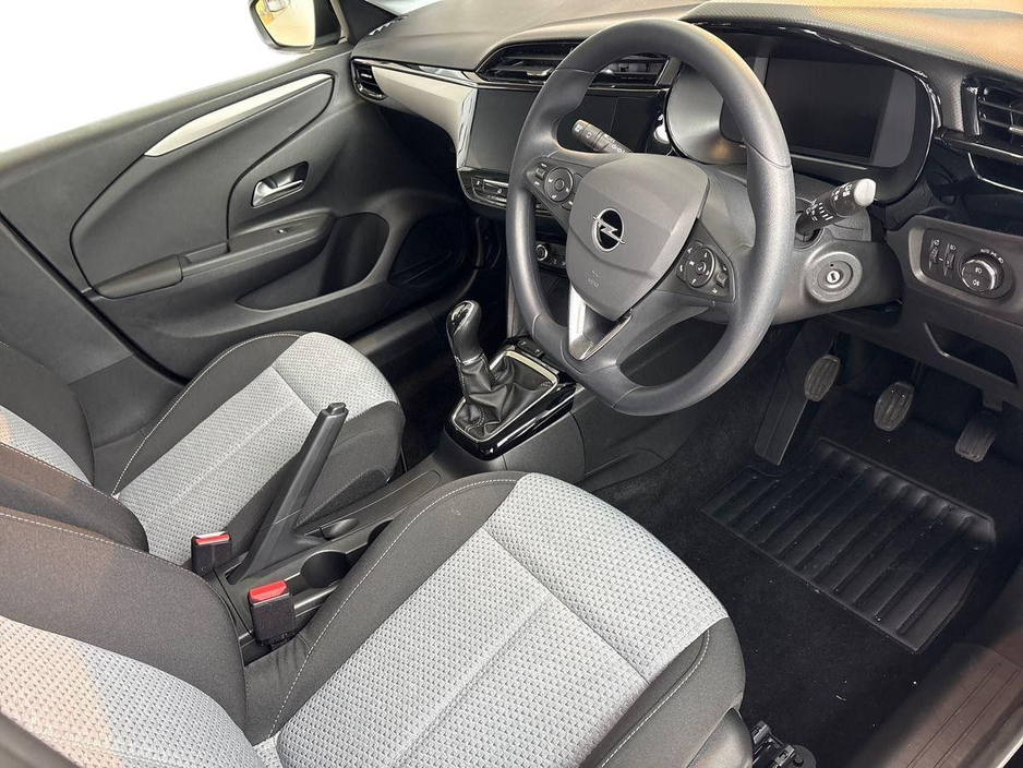 2025 Opel Corsa - image 5