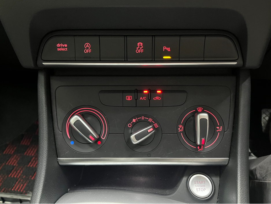 2016 Audi Q3 - image 19