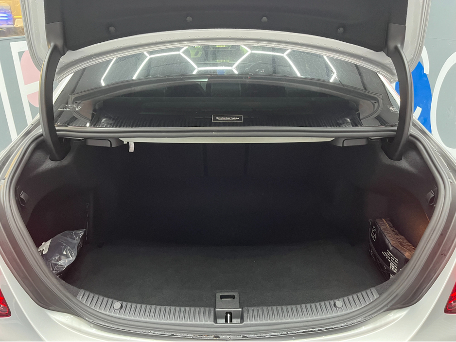 2019 Mercedes-Benz C Class €27950 2019 MERCEDES-BENZ C220D AVANTGARDE AMG LINE 2.0 AUTOMATIC / CRUISE CONTROL / REVERSE CAMERA / ELECTRIC MEMORY & HEATED SEATS / AMBIENT LIGHTS / PADDLE SHIFTERS €27,950