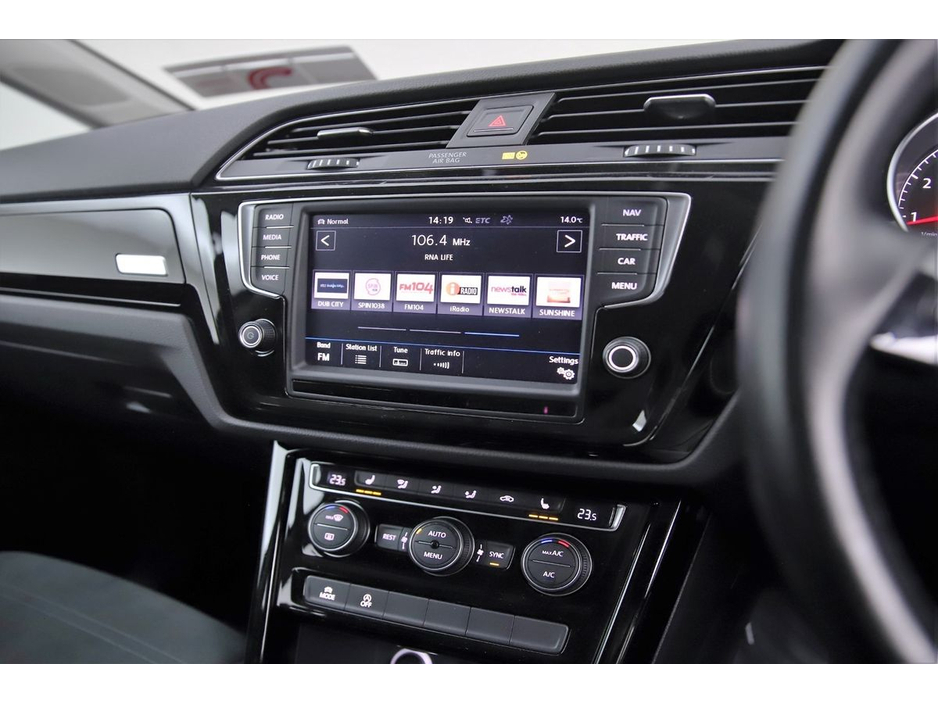 2016 Volkswagen Touran 1.4 TSI DSG HIGHLINE *CARPLAY*ANDROID AUTO*REVERSE CAM* €17,690