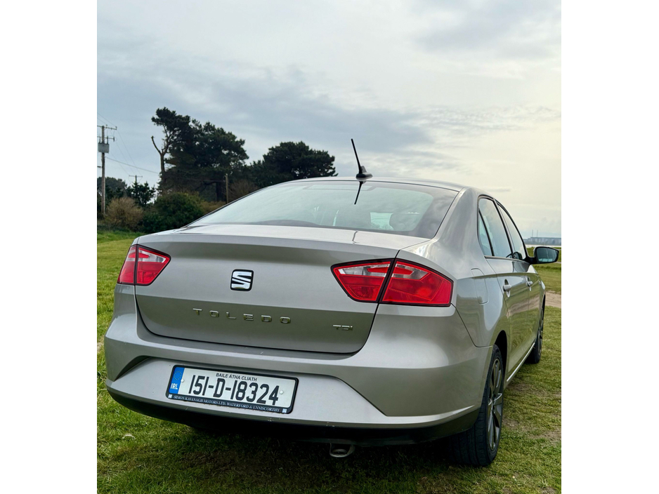 2015 SEAT Toledo - image 3