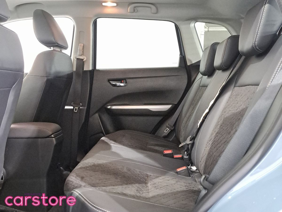 2022 Suzuki Vitara - image 10