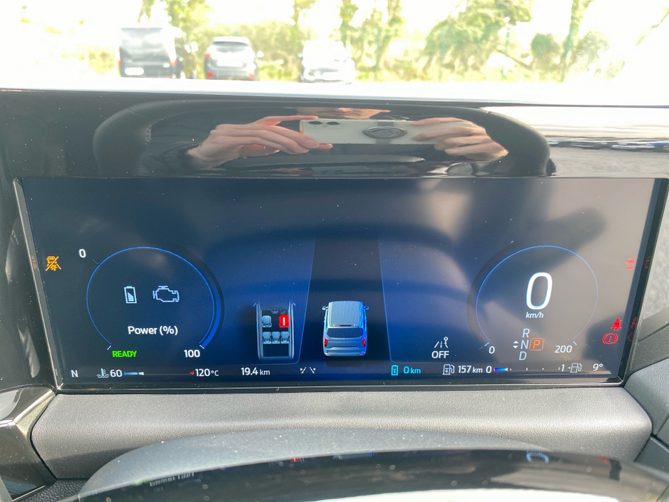 2026 Ford Transit Custom - image 11