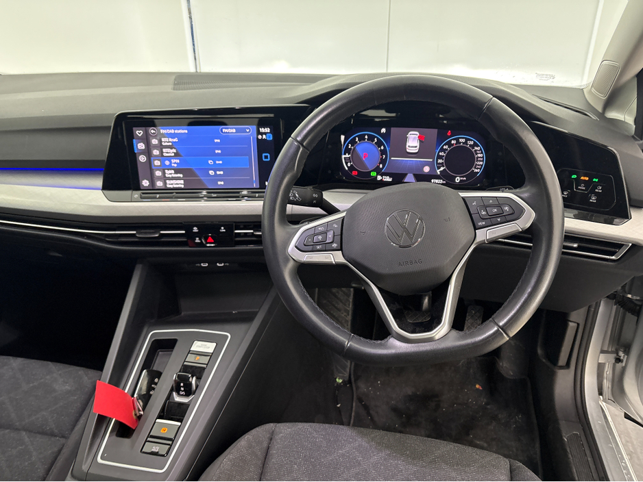 2023 Volkswagen Golf 1.0 LIFE TSI MHE MHEV 110HP 5