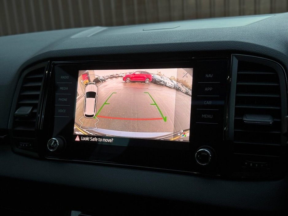 2022 Skoda Karoq 2.0 TDI SportLine SUV 5dr Diesel DSG 4WD Euro 6 (s/s) (150 ps) 1 OWNER + GLASS SUNROOF + REVERSE CAMERA + HEATED SEATS