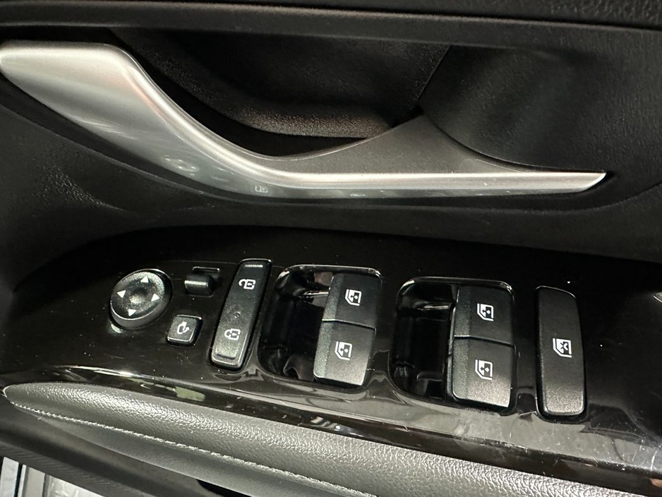 2022 Hyundai Tucson - image 21