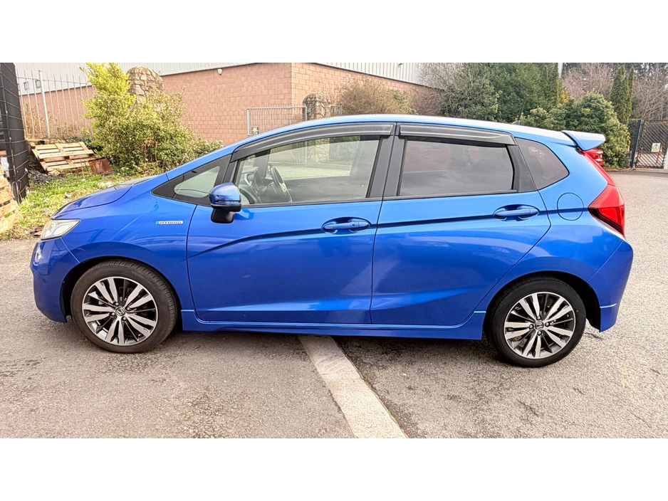 2014 Honda Fit - image 6