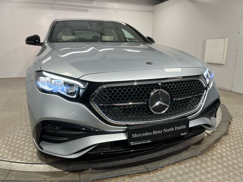 2026 Mercedes-Benz E Class 300e AMG - 19 Inch Alloys - Reversing Camera - Ambient Lighting - Sat Nav - Climate Control - Electric Heated Memory Seats - Keyless Start - Apple CarPlay/Android Auto €87,836
