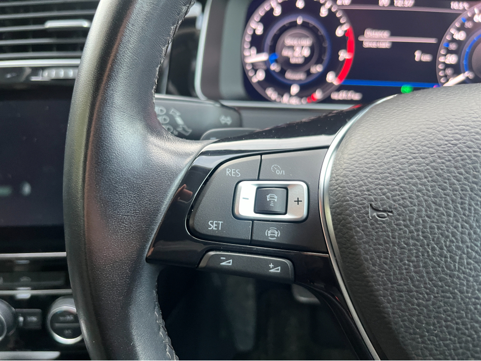 2019 Volkswagen Golf HIGHLINE AUTOMATIC 1.4 PETROL //LOW MILES//REVERSE CAMERA//KEYLESS ENTRY//ADAPTIVE CRUISE CONTROL// €19,950