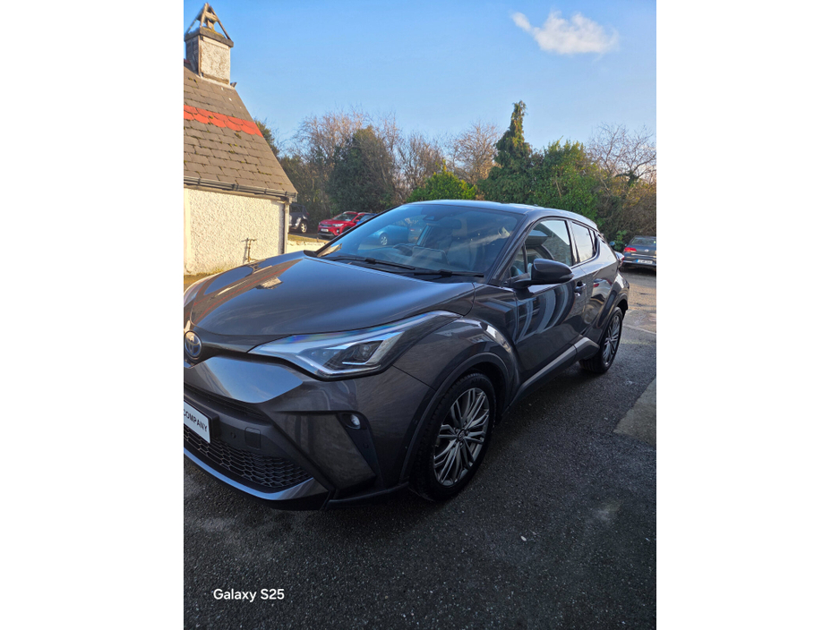 2023 Toyota C-HR 1.8 HYBRID SOL €25,450